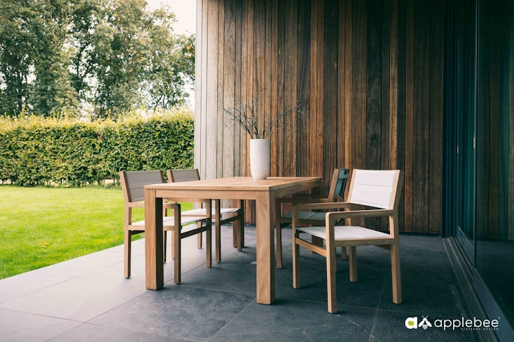 Apple Bee Armlehnstuhl FREJUS, Teak Natural / Kunststoffgewebe BEE WETT Sling Bright - Abverkauf