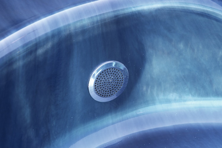 Wolff Finnhaus Badebottich Hot Tub Typ 5 Ø 225 cm mit Acrylwanne, Massagesystem, Luftsprudelsystem & LED-Beleuchtung