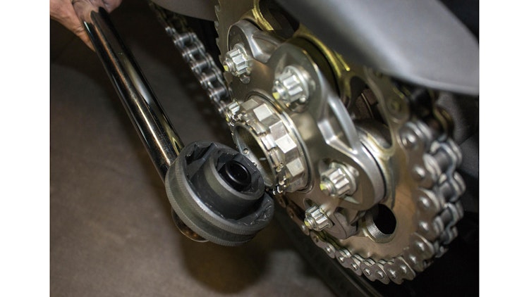 Bikeservice Steckschlüsseleinsatz Radmutter Ducati 30 mm, 6-kant / 55 mm, 12-kant