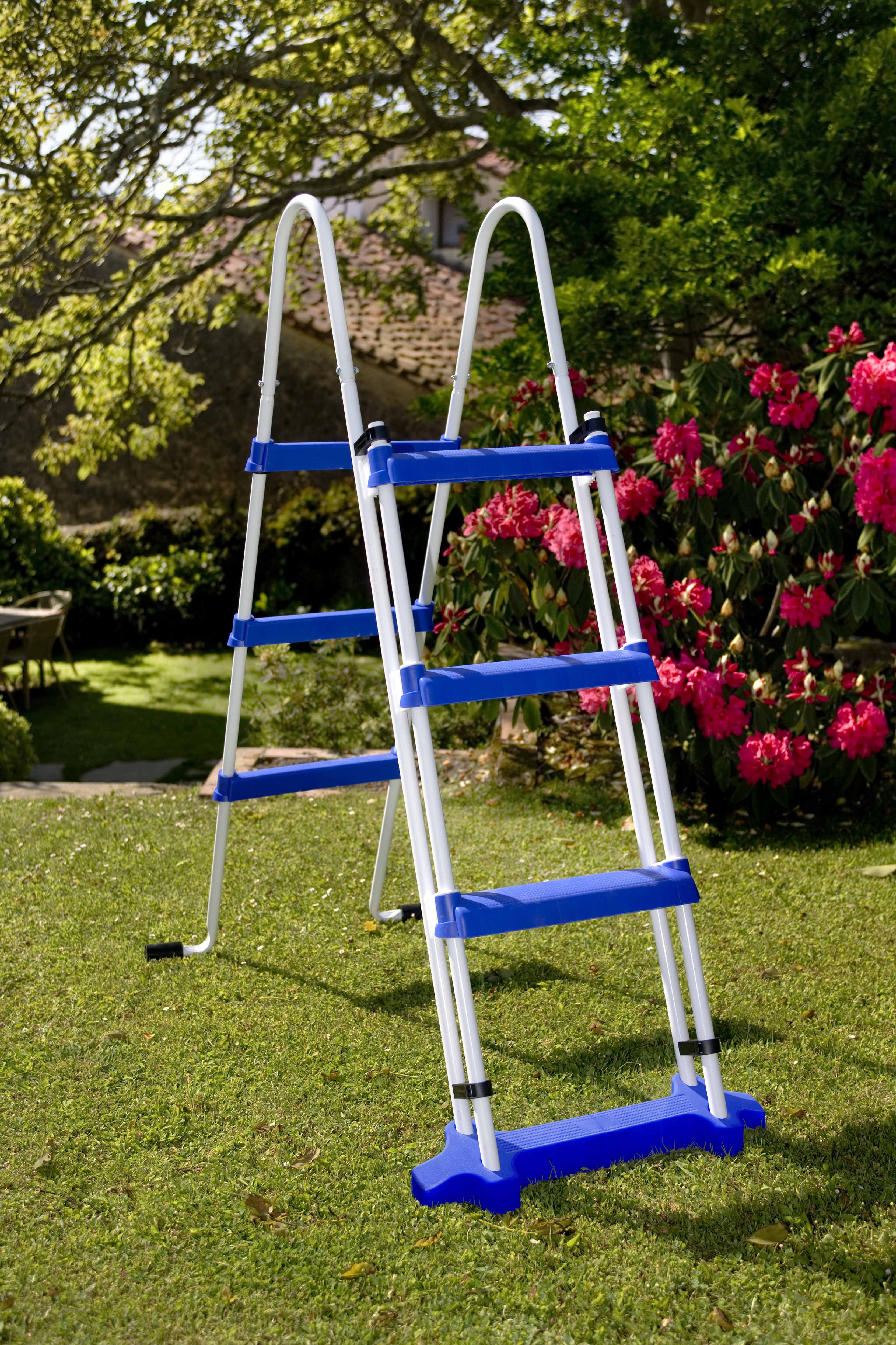 Thumbnail - myPOOL Sicherheitsleiter 0,90 m 2x3 Stufen Made in Europe