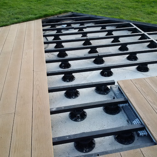 Millboard® PlasPro Unterkonstruktion Schwarz 50 x 50 x 2400 mm