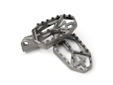 Vorschaubild Akrapovič Adventure Fußrasten-Set (Titan) für CFMOTO 450 / 700 / 800 / 1000 MT / MT-X (ab 2024)
