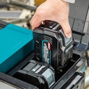 Makita Akku-Kompressor-Kühl- und Wärmebox CW004GZ