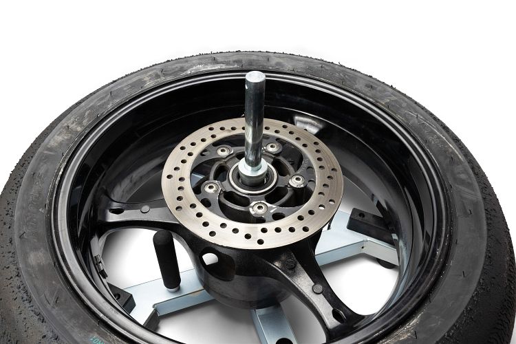 BTR Reifenmontiergerät EVOX® mit Wuchtbock