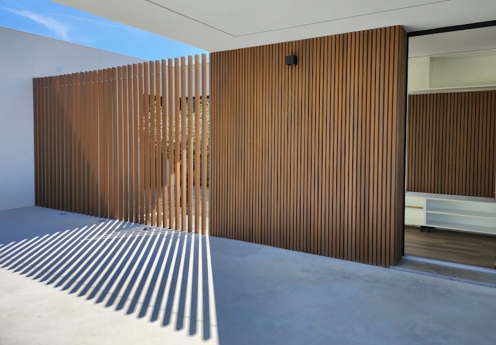 Fiberdeck Brise Soleil Fassadenprofil 42 x 145 x 3900 mm