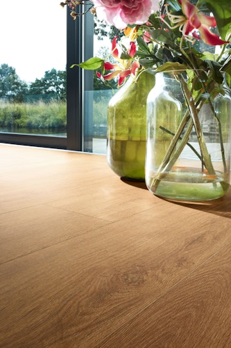 HANDMUSTER MEISTER Designboden MeisterDesign. next DD 500 S 6999 Golden Oak Porensynchron-Struktur