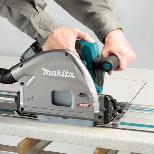 Makita Akku-Tauchsäge 40V Max SP001GZ03