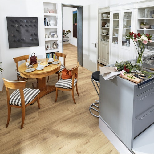 HANDMUSTER MEISTER Laminatboden MeisterDesign. laminate LD 150 Eiche Chiemsee hell 6376