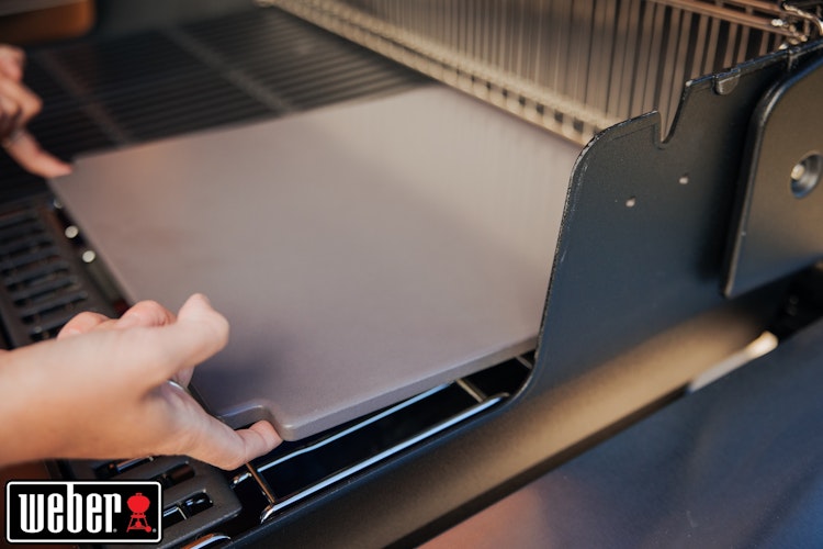 Weber CRAFTED Glasierter Grillstein - Gourmet BBQ System