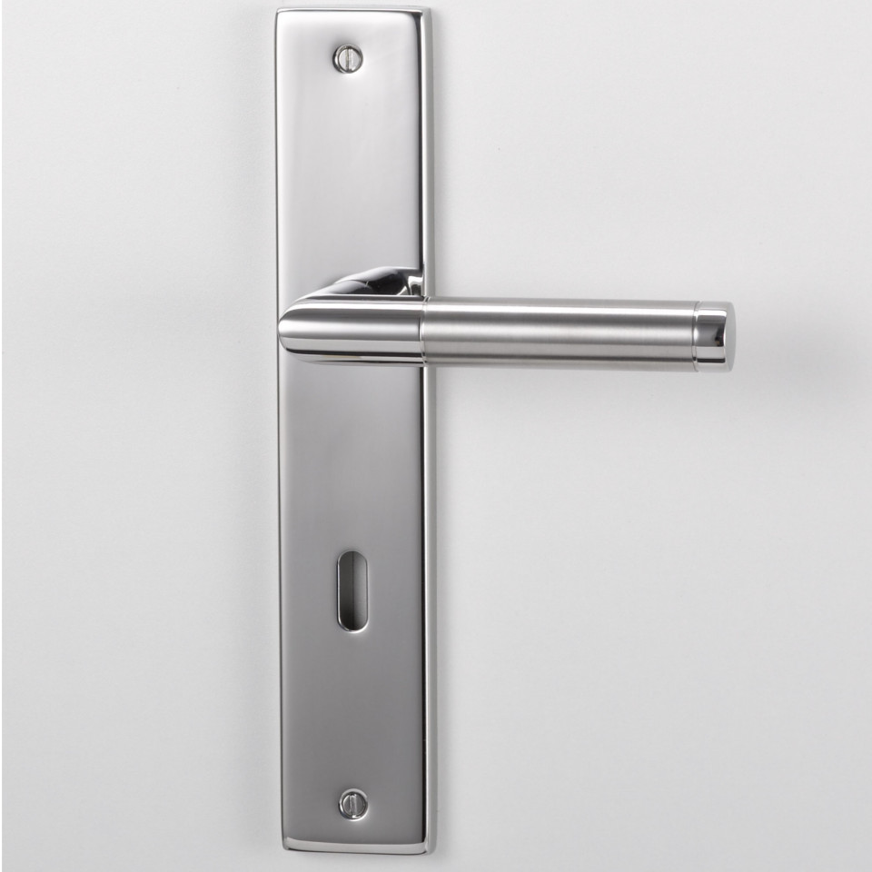 GRIFFWERK Rosettengarnitur LOREDANO Langschild- Edelstahl poliert/matt-BB