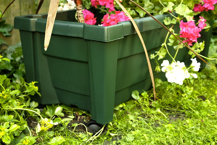 KHW Calypso Pflanzkasten auf Rollen mit Bewässerungssystem + modularem Spalier