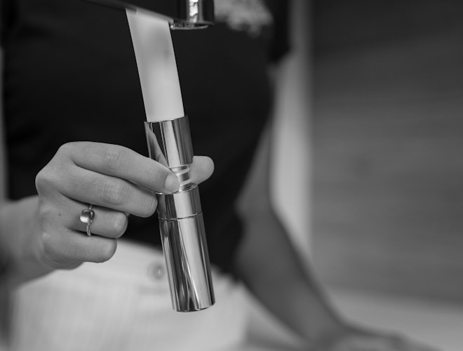 Minimalistischer Wasserhahn Küchenarmatur, TECNO, mit 360° schwenkbarem Auslauf, abnehmbare 2 strahl Handbrause, Verchromt