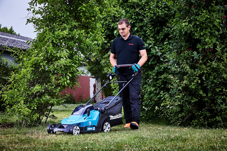 Makita Akku-Rasenmäher DLM432PT2