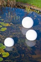 Vorschaubild Ubbink MultiBright SolarFloat 30 - Solarbetriebene schwimmende Leuchtkugel H28 x Ø30cm