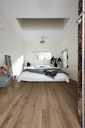 MEISTER Designboden MeisterDesign. flex DL 400 2055 x 216 x 5 mm 7125 Altholzeiche kieselgrau Porensynchron-Struktur