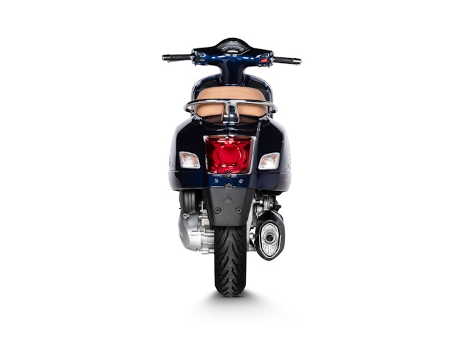 Akrapovič Slip-On Line (SS) Black Vespa GTS300/SEI Giorni/Super 2021-