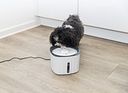 Vorschaubild TRIXIE Trinkbrunnen Flower, Kunststoff, 2 l/18,5 × 13 × 18,5 cm, weiß/grau