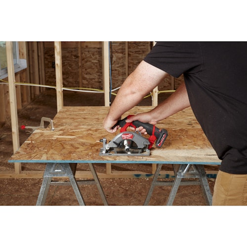 Milwaukee M12FCS442-0 M12 FUEL™ Akku-Handkreissäge 4933493488