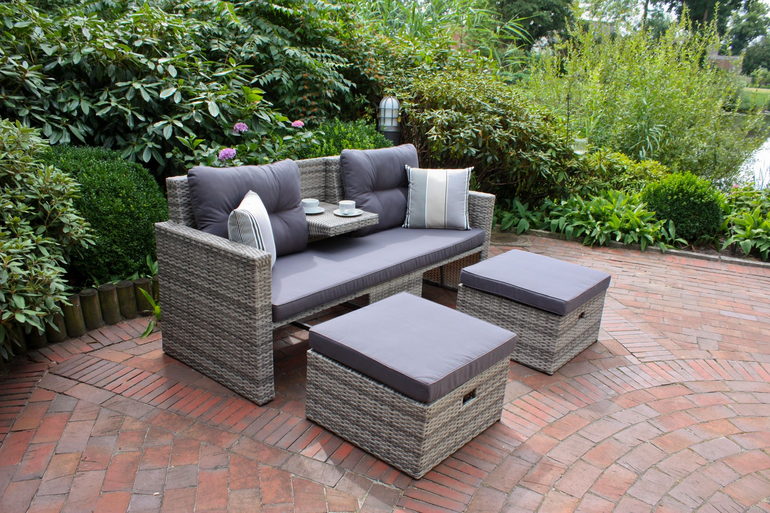 Garden Pleasure Lounge-Sofa VALLETTA, Polyrattan Grau / Kissen Olefin (100 % Polypropylen) Grau
