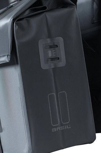 Basil Urban Dry Doppeltasche 50 l schwarz matt black MIK
