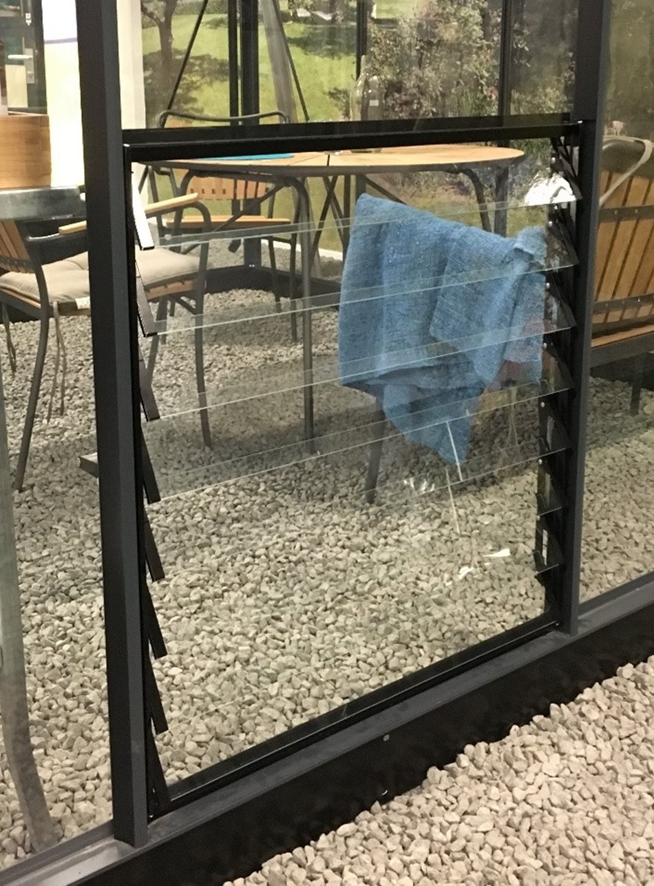 Juliana Lamellenlüfter inkl. Glas für Gewächshaus Qube schwarz