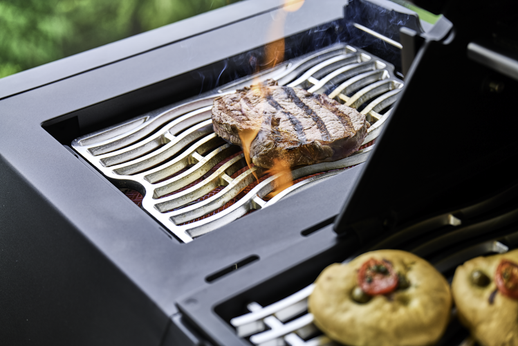 Napoleon Prestige PRO 500, Connected, Schwarz, inkl. Drehspieß