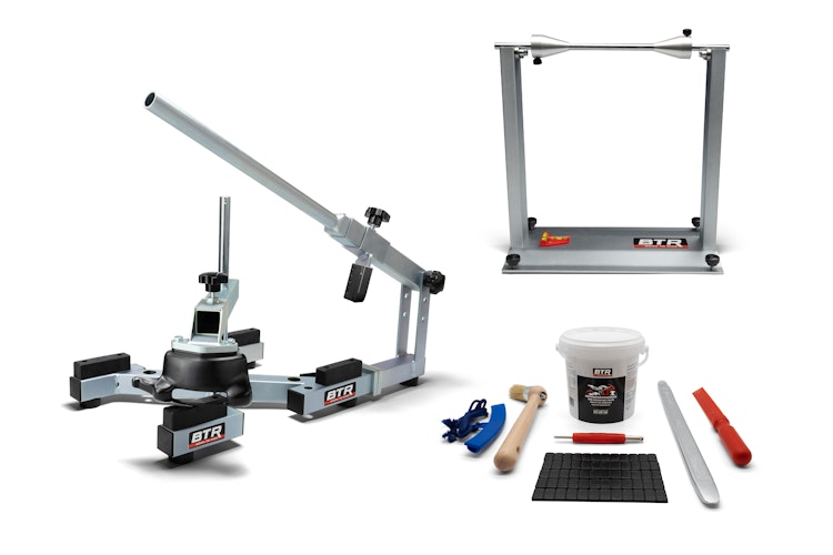 Reifenmontiergerät EVOX® mit Wuchtbock und Starterpaket