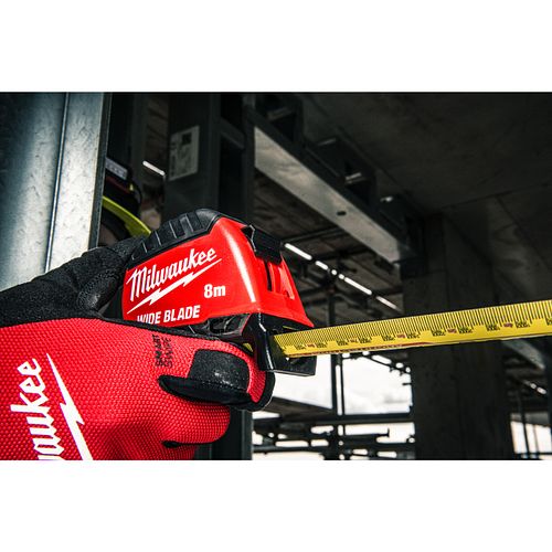 Milwaukee Premium-Bandmaß breit 8 m magnetisch, 35 mm breites Band 4932499209