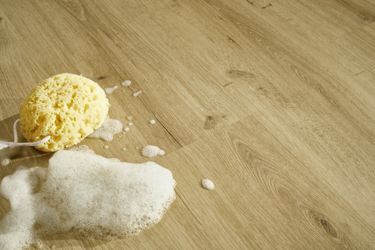 KWG Antigua classic Hydrofix Palaceeiche Amalia Designvinyl Fertigfußboden 123,5x23 cm