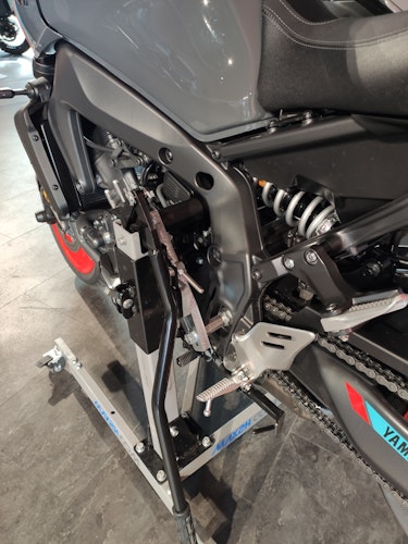 Zentralständer EVOLIFT® für Yamaha MT 09 / SP 21-