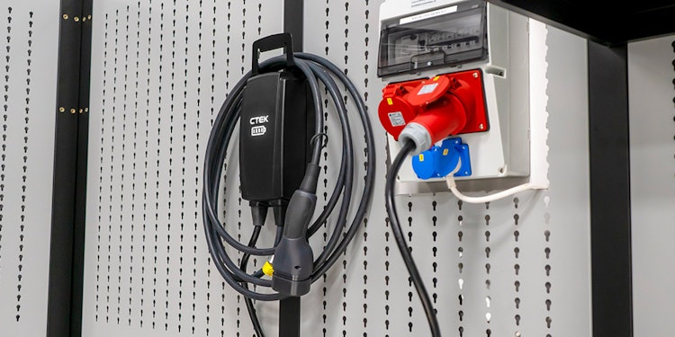 CTEK NJORD® GO Wandhalterung