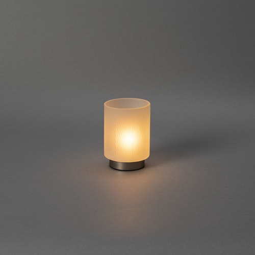 Konstsmide Weihnachtsbeleuchtung LED Kerze, mattes Glas, silberner Sockel, dimmbar, batteriebetrieben, 1,8m USB Kabel