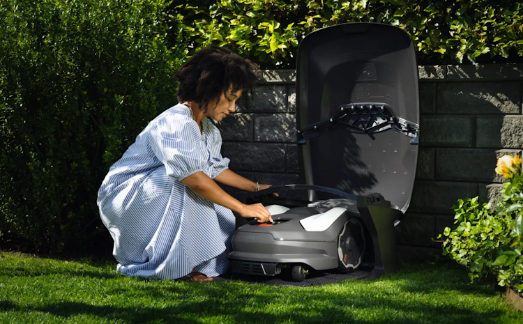 Husqvarna Automower® Garage S