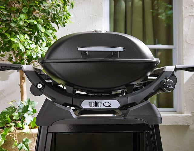 Weber Q2200N Gasgrill mit Rollwagen - Black