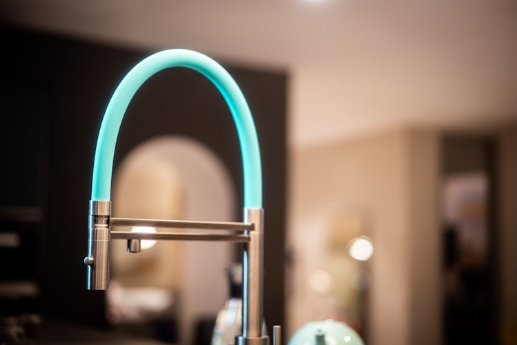 Kurzversion 47 cm - 5 Wege Wasserhahn Küchenarmatur, Edelstahl Massiv mit 360° schwenkbarem Auslauf, abnehmbare 2 strahl Handbrause, Gebürstet / Türkis