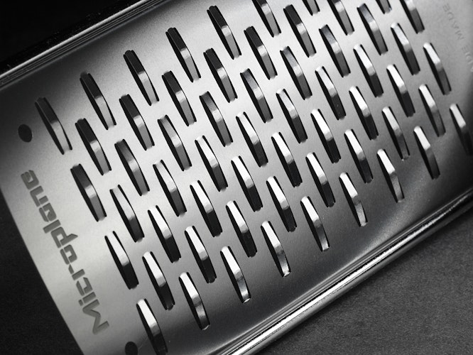 Microplane 2-Wege-Schneide MASTER Walnussholz