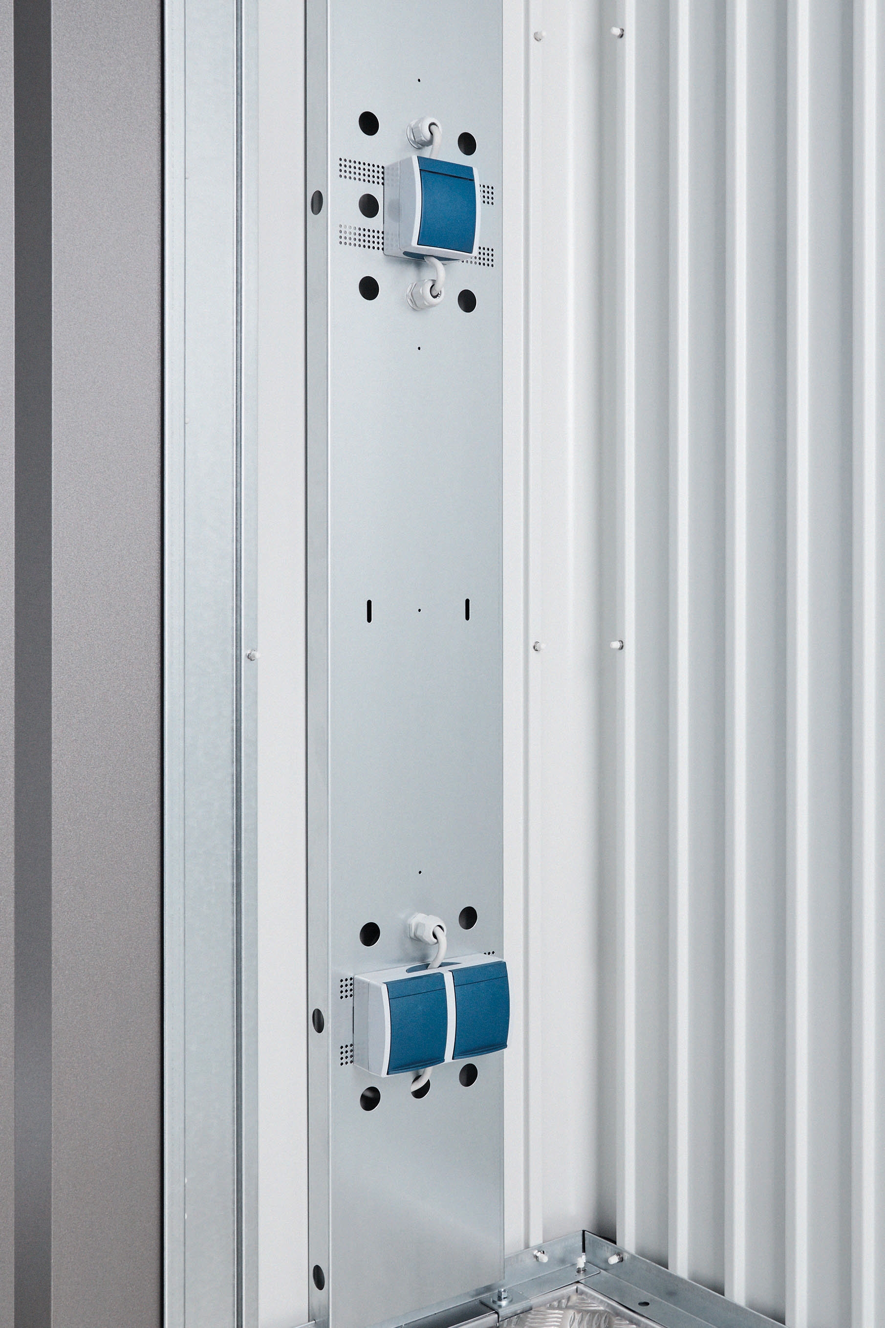 Biohort Elektro-Montagepanel für Gerätehaus CasaNova (verzinkt)