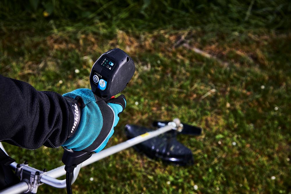 Makita Akku-Freischneider DUR369AZX6 online kaufen