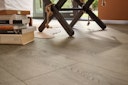 MEISTER Designboden MeisterDesign. flex DL 400 2055 x 216 x 5 mm 7140 Eiche Merino grau Porensynchron-Struktur