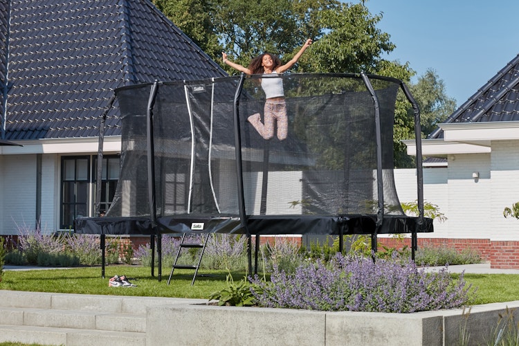 Salta Trampolin First Class 244 x 427 cm mit Sicherheitsnetz und Leiter