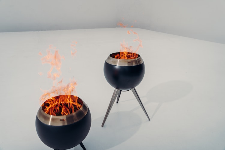 höfats MOON 45 Feuerschale mit niedrigem Fuß