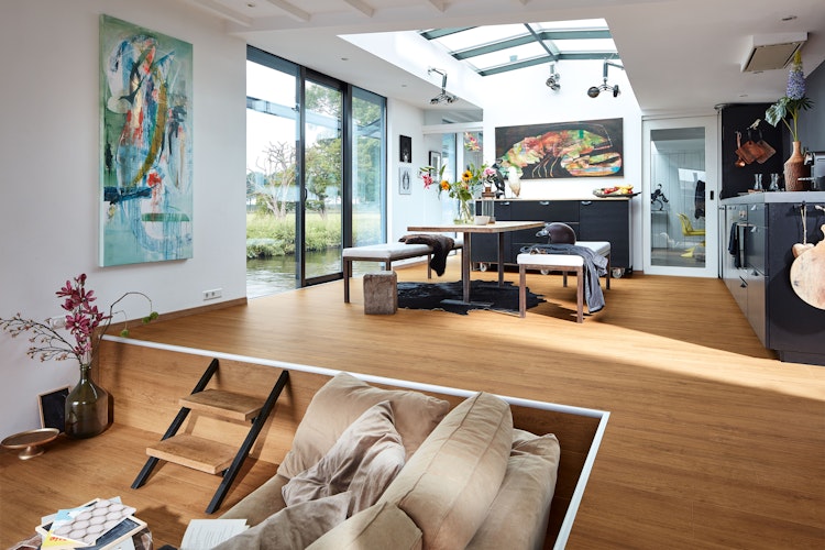 HANDMUSTER MEISTER Designboden MeisterDesign. next DD 500 S 6999 Golden Oak Porensynchron-Struktur