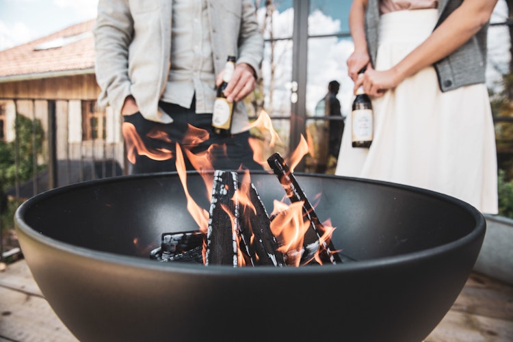 höfats BOWL 57 Feuerschale mit Dreibein