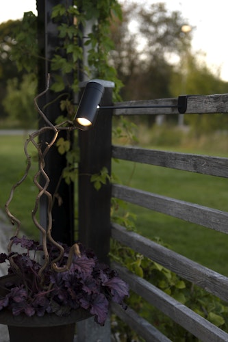 Konstsmide Tischleuchte Multi schwarz USB (7844-750)