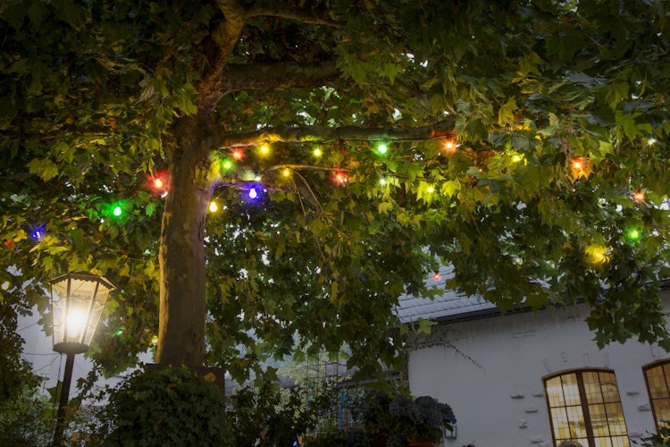 Konstsmide Ganzjahresbeleuchtung  LED Biergartenkette bunt 160 warmweiße Dioden