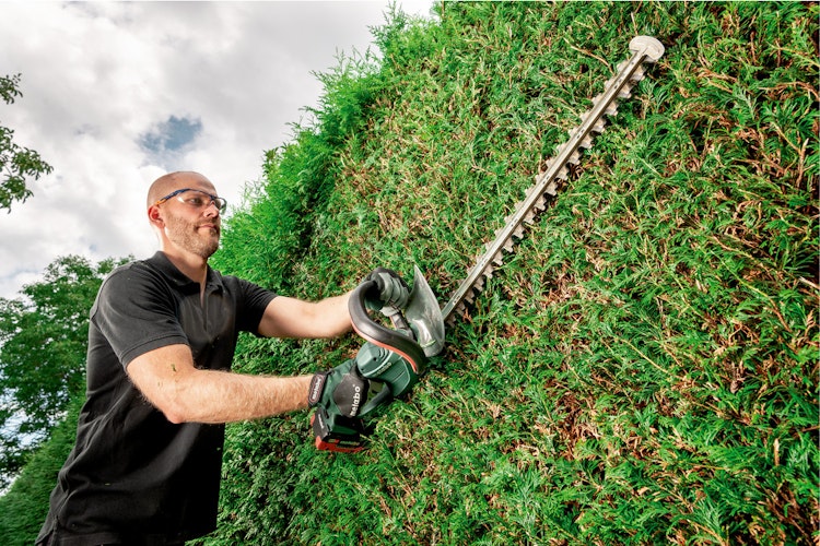 Metabo Akku-Heckenschere AHS 18-55 V