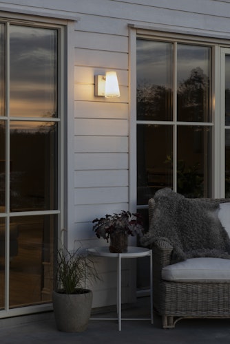 Konstsmide Wandleuchte Fano, weiss, E27, verstellbarer Kopf (7873-250)