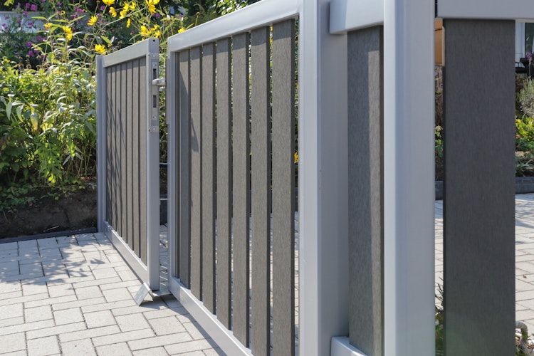 TraumGarten RAJA WPC ALU XL Anthrazit Doppeltor auf Maß