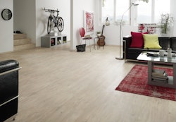 KWG Antigua professional Sandeiche Designvinyl Fertigfußboden 123,5x30,5 cm